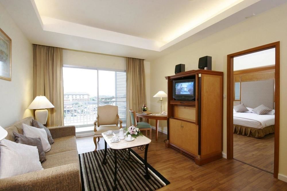 Kameo Grand Hotel & Serviced Apartment, Rayong Extérieur photo