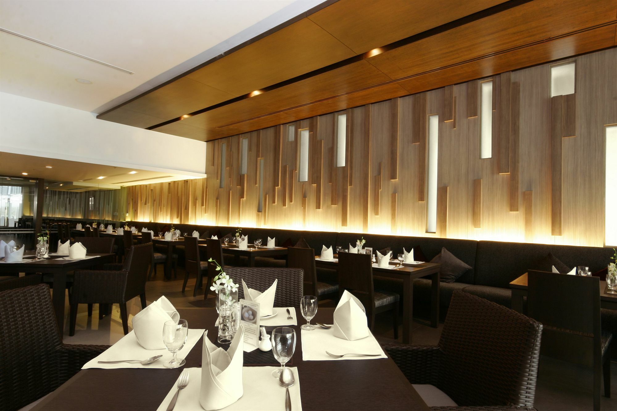 Kameo Grand Hotel & Serviced Apartment, Rayong Extérieur photo