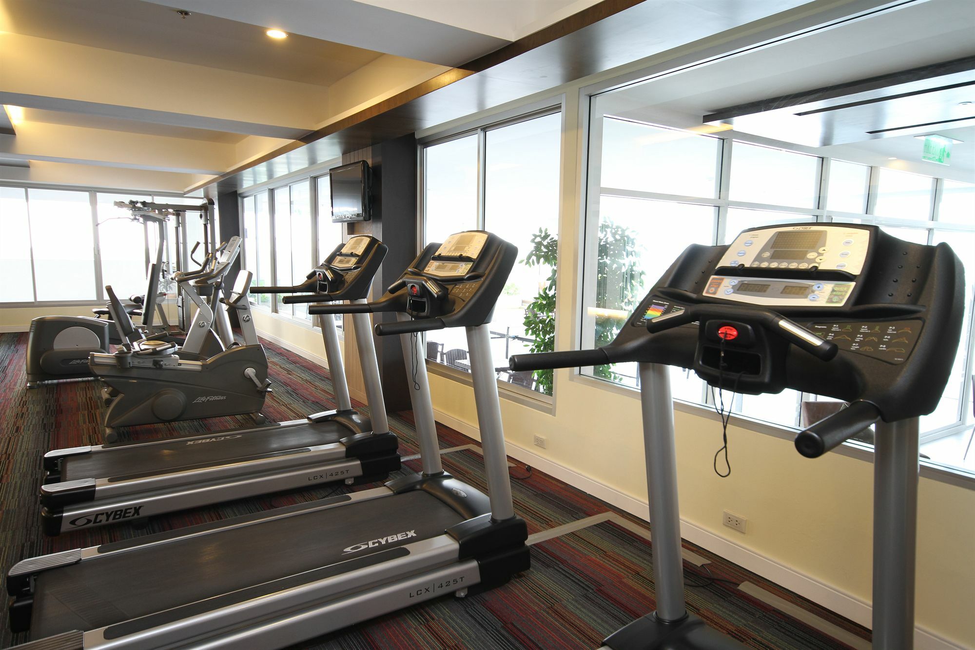 Kameo Grand Hotel & Serviced Apartment, Rayong Extérieur photo