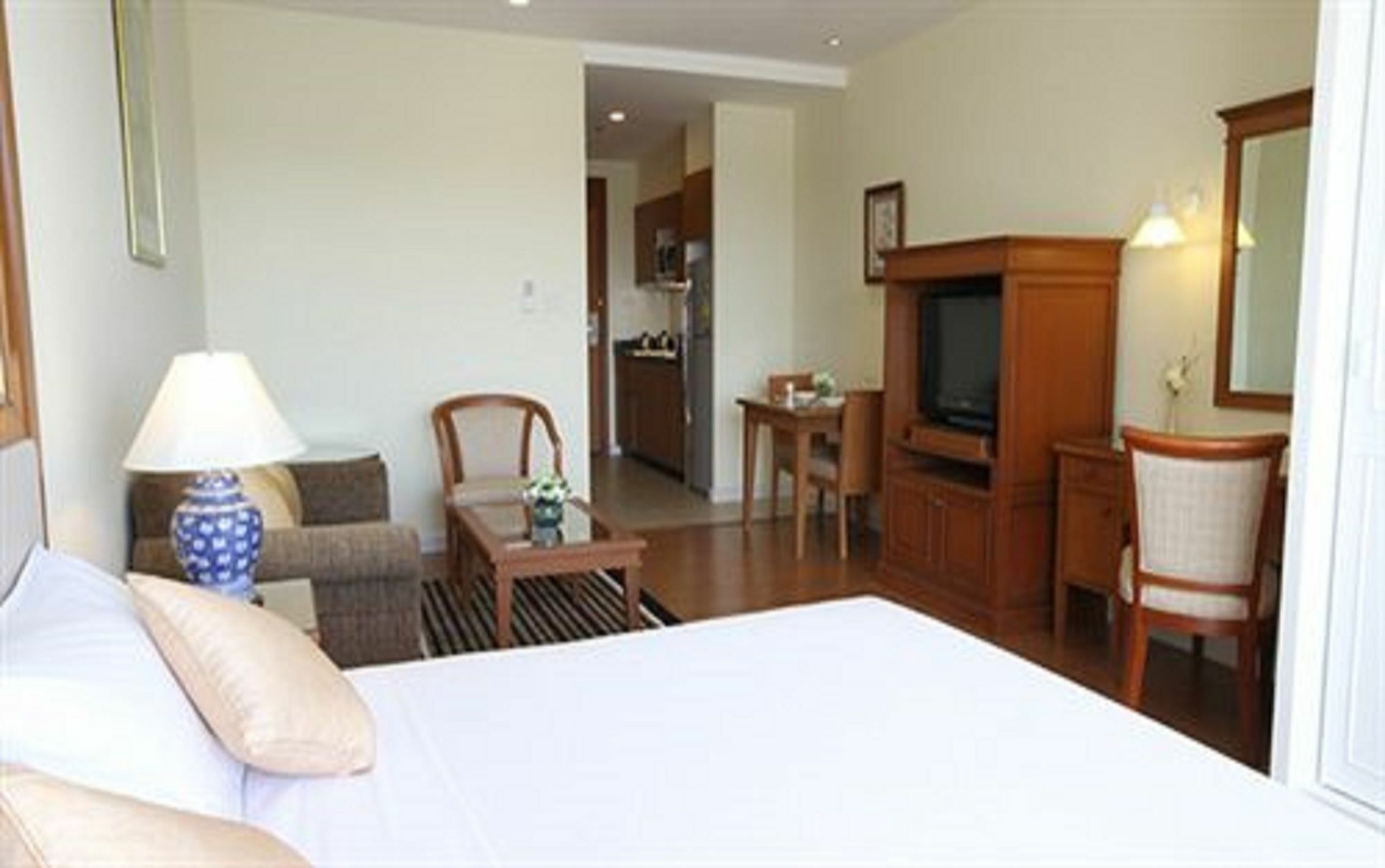 Kameo Grand Hotel & Serviced Apartment, Rayong Extérieur photo